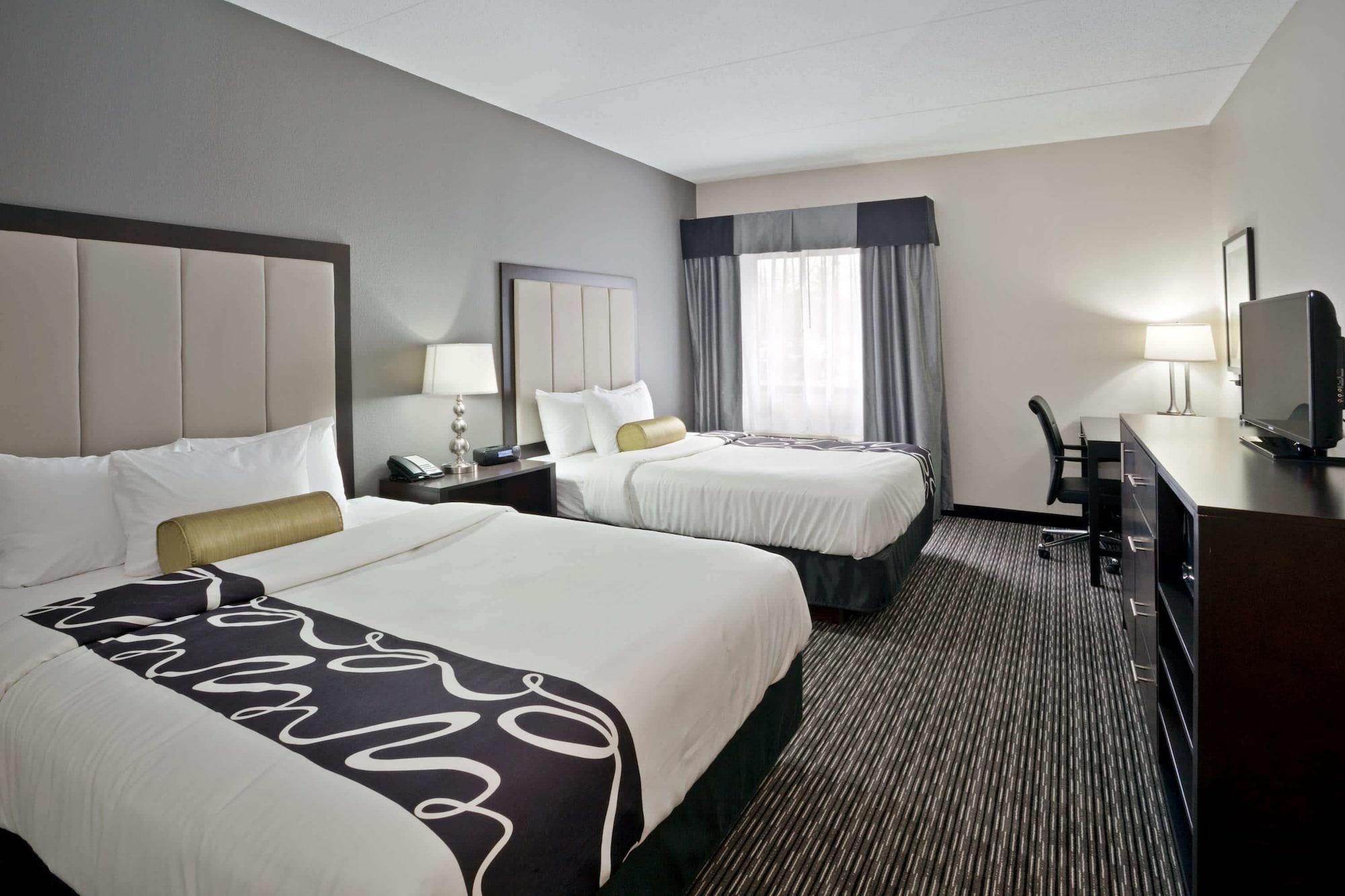 La Quinta Inn & Suites By Wyndham Detroit Metro Airport Romulus Exteriör bild