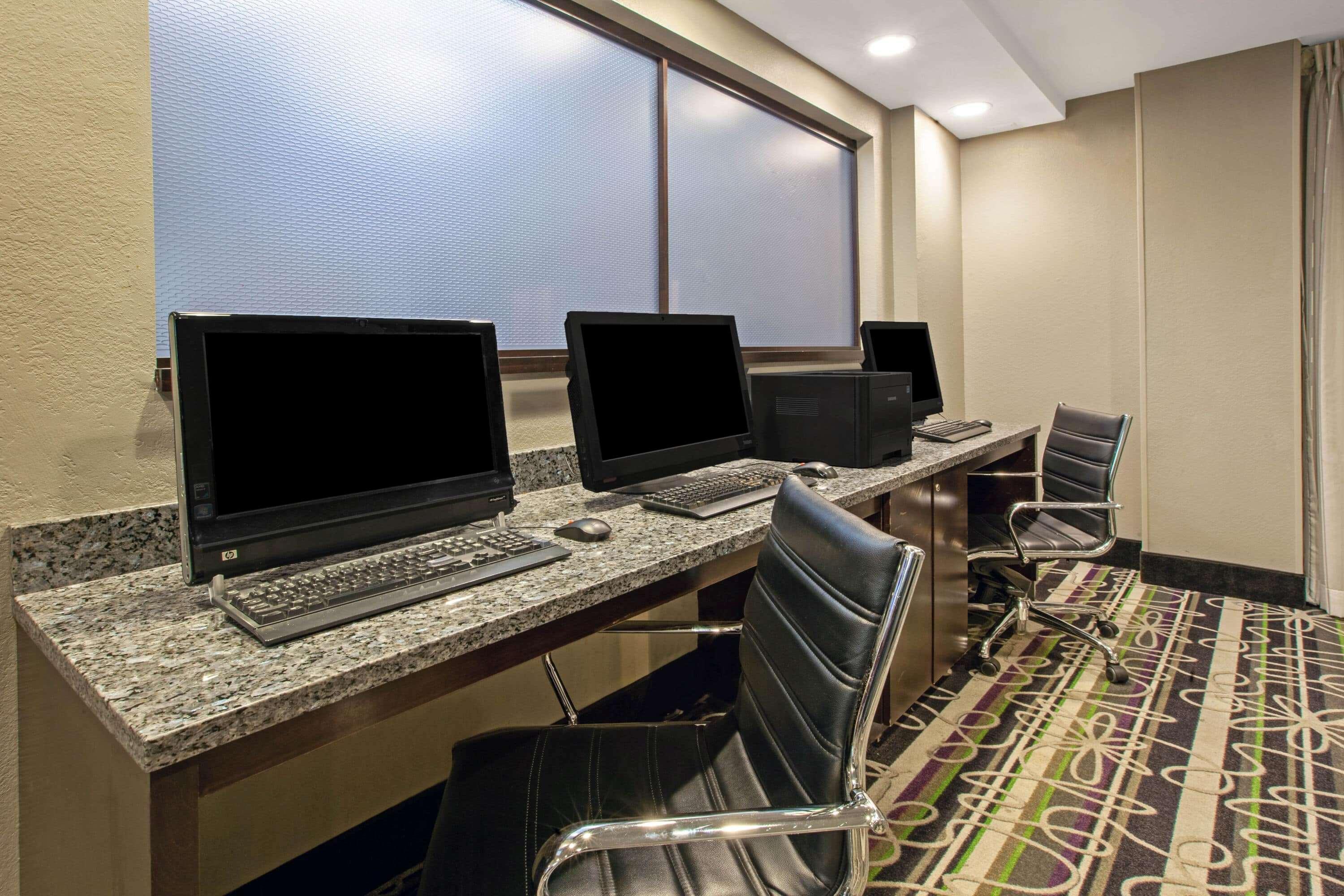 La Quinta Inn & Suites By Wyndham Detroit Metro Airport Romulus Exteriör bild