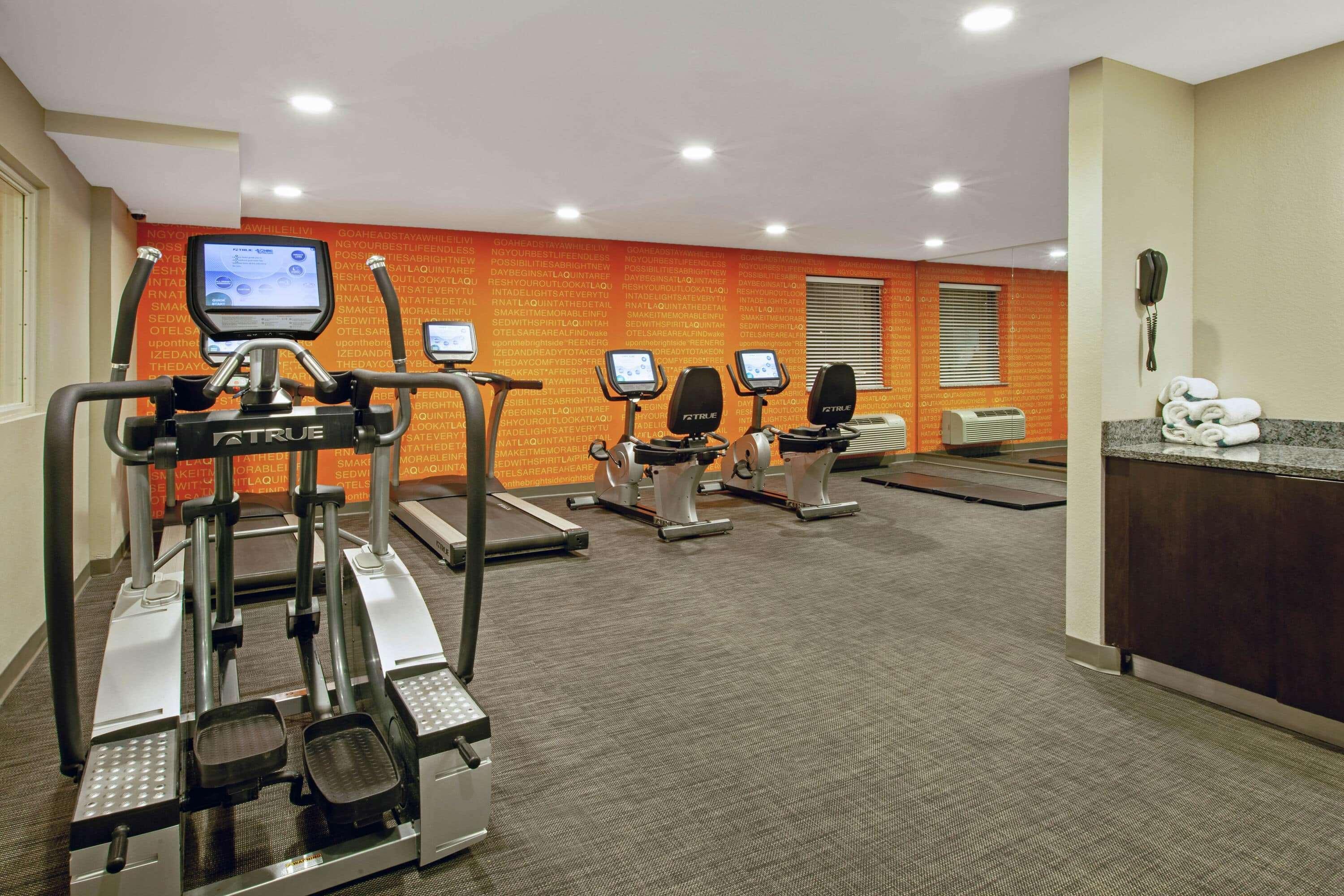 La Quinta Inn & Suites By Wyndham Detroit Metro Airport Romulus Exteriör bild