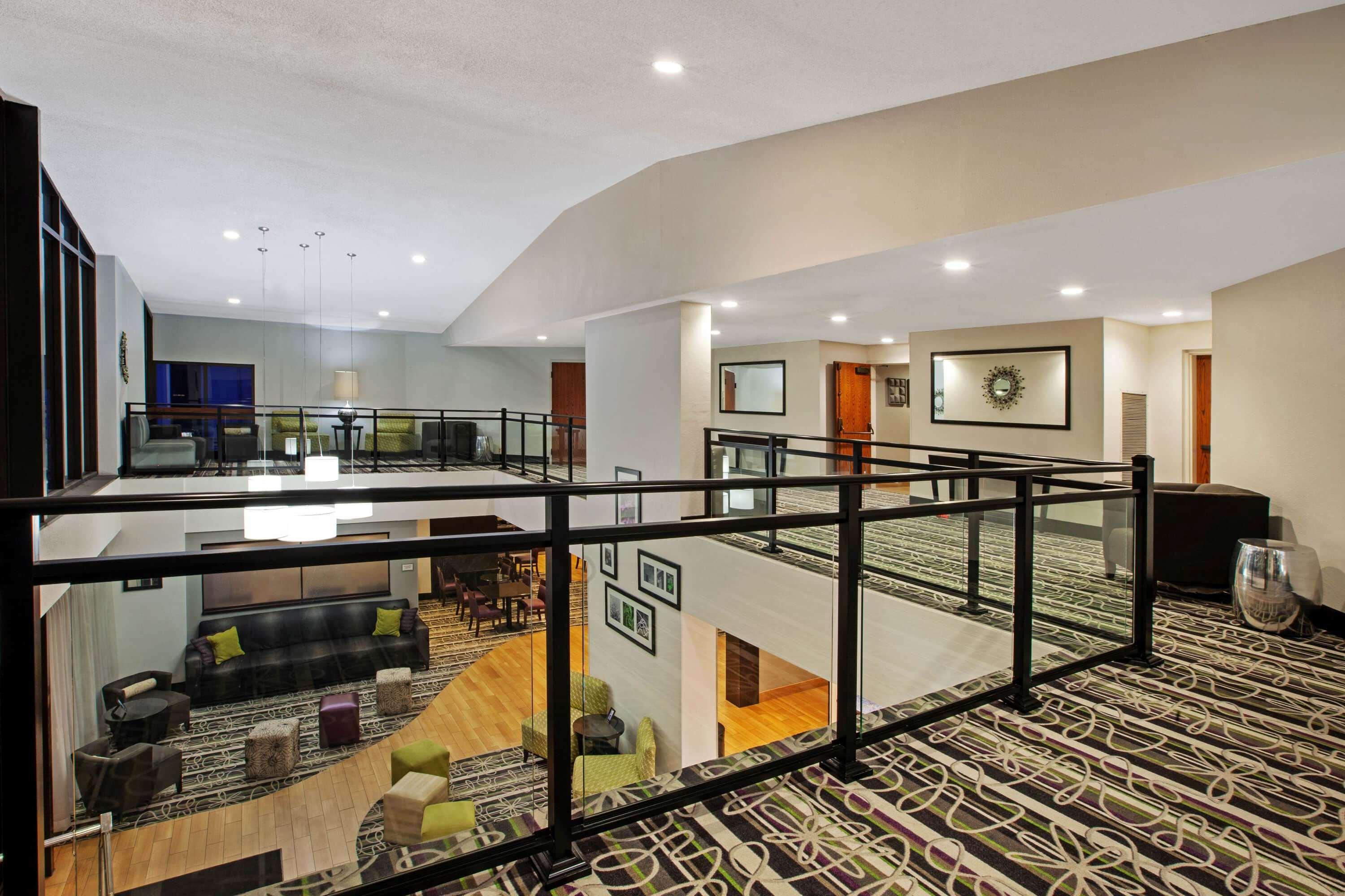 La Quinta Inn & Suites By Wyndham Detroit Metro Airport Romulus Exteriör bild