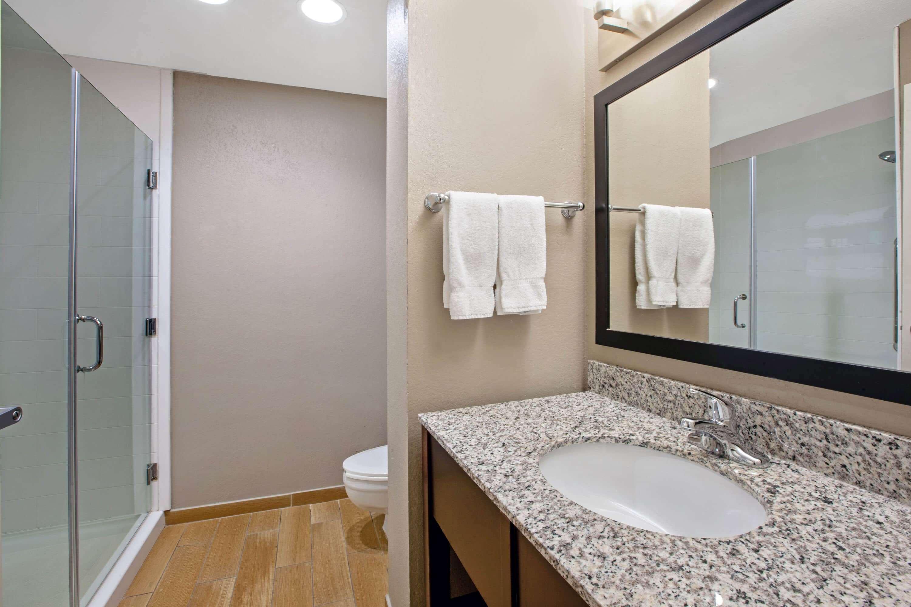 La Quinta Inn & Suites By Wyndham Detroit Metro Airport Romulus Exteriör bild
