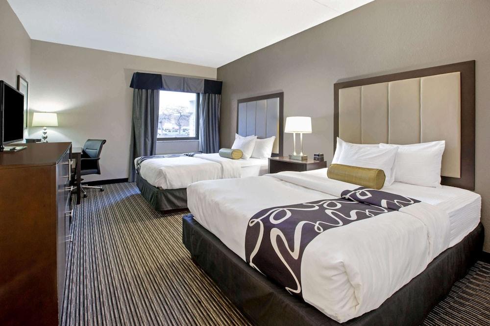 La Quinta Inn & Suites By Wyndham Detroit Metro Airport Romulus Exteriör bild