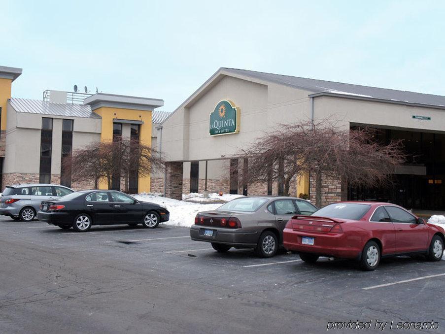 La Quinta Inn & Suites By Wyndham Detroit Metro Airport Romulus Exteriör bild